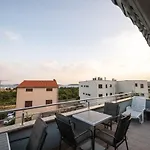 Apartment Sunny *